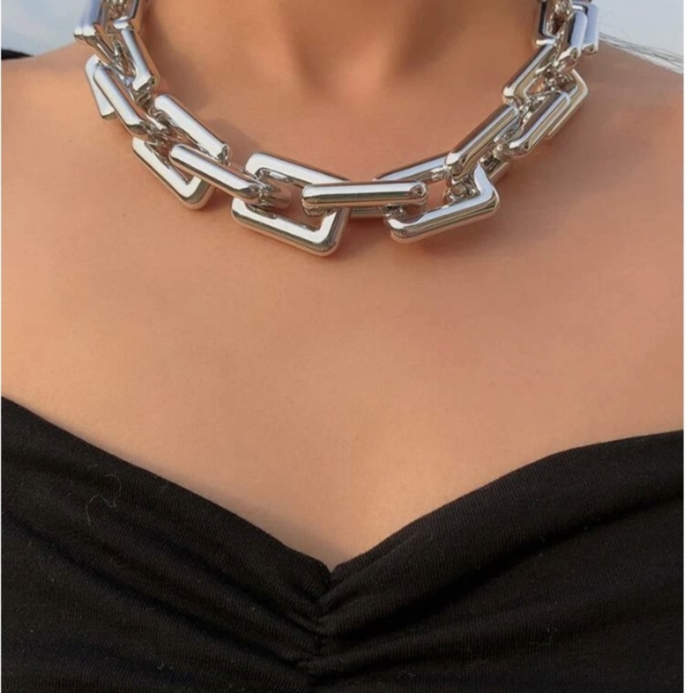 Link necklace